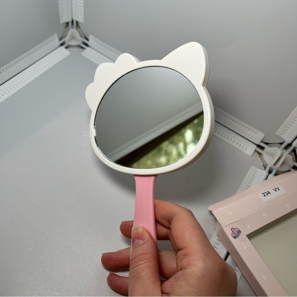Hello Kitty Make Up Mirror Comb Pink White Gift Birthday - Picture 4 of 9